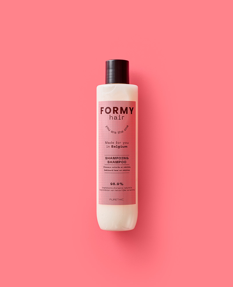 Flacon de shampoing liquide pour cheveux colorés FORMY