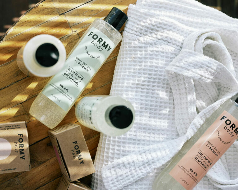 Formy Gamme de produits cosmétiques : Gel douches, shampoings liquides et solides